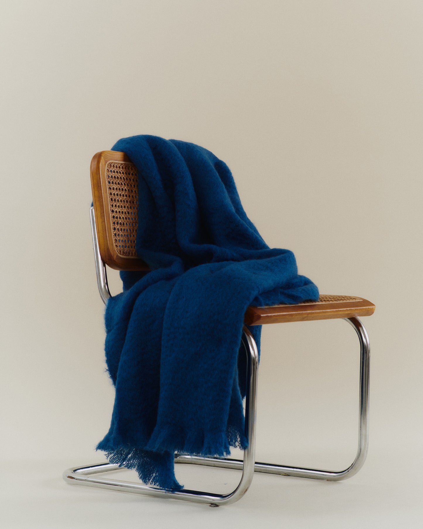 I:OBJ(0023) - MOHAIR BLANKET