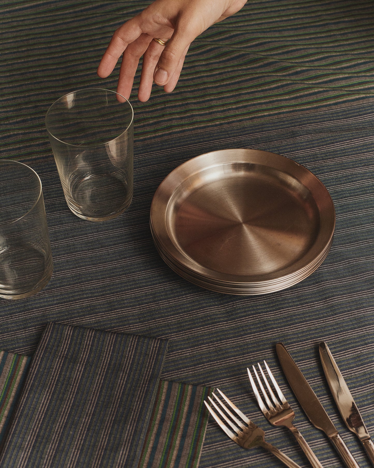 I:OBJ(0020) - VINTAGE TABLECLOTH